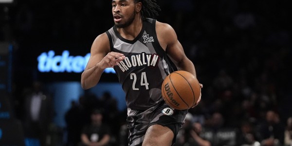 注册入口-网媒：托马斯认为自己不比杰伦-格林差 想要接近4000万的年薪