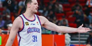 赛车竞猜-这都赢了！本场罚球对比悬殊 天津21中18VS宁波45中36