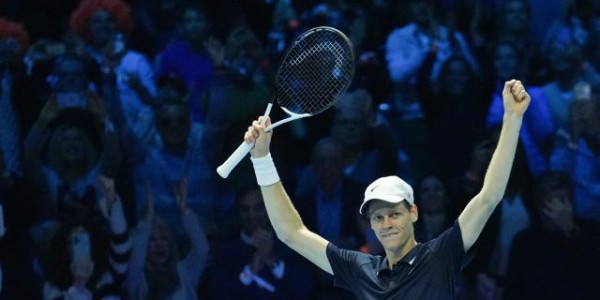 赛车竞猜-辛纳硬地表现媲美费德勒德约 他的时代已经来临？