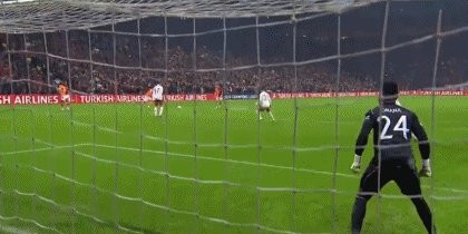 曼联又丢人谁的错？名宿：不能全让奥纳纳背锅